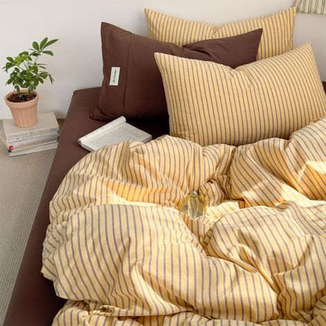 Housse de Couette 200x200 Rayée Jaune Marron avec 2 Taie d'oreiller 65x65cm (1/5)