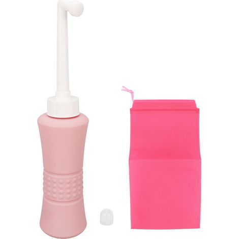 Bouteille de bidet portable 500 ml rose avec tête coudée, pour soins post-partum et hygiène intime, sac de rangement inclus, usage polyvalent en voyage. (1/5)