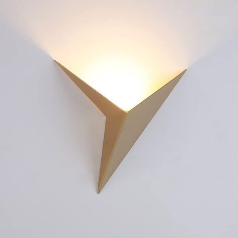 Applique Murale Interieur LED 3W,Créatif Triangle Forme Lampe Murale 3000K Blanc Chaud Moderne Métal Luminaire Mural Pour Chambre Salon Escalier Couloir (Doré) (1/5)