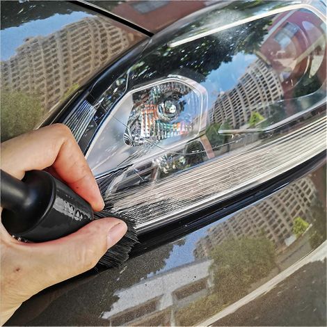 Ensemble de 5 brosses de nettoyage automobile : brosses pour les recoins intérieurs, brosses en fibres synthétiques douces pour SUV, camionnette et fourgonnette (noir). (1/5)