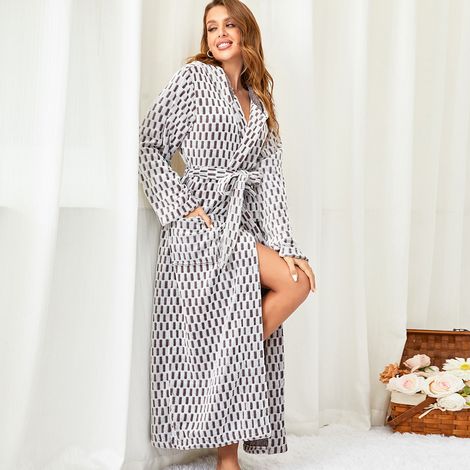 Peignoir en flanelle épaisse pour l'automne et l'hiver, de style européen et américain, peignoir à capuche uni avec lien, pour femme, petite taille carrée L. (1/2)
