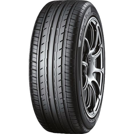 YOKOHAMA Pneus été 185/55 R15 TL 82V BLUEARTH-ES ES32