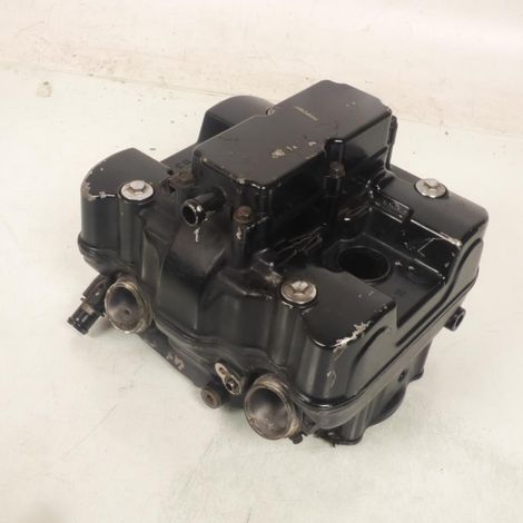 [PRODUIT D'OCCASION] Culasse arrière origine pour moto Honda 750 VFR 1986 à 1989 RC24E (1/4)