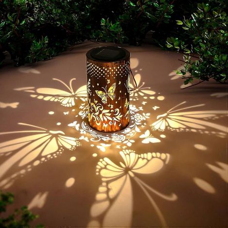 Solar-Gartenlaterne mit kunstvollem Schmetterlingsmotiv, wasserdichte Outdoor-Dekoration in Vintage-Bronze