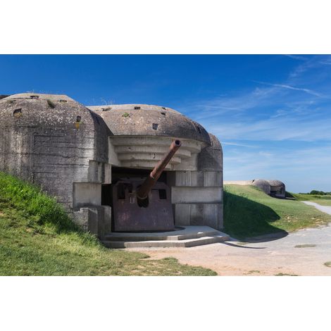 Tableau sur toile canon Longues-Sur-Mer 65x97 cm - Impression sur Toile Murale Décorative - Image imprimée en HD sur Toile - Toile sur Châssis en Bois FSC - Fabriqué en France (1/4)