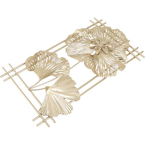 Décoration murale 3D moderne et minimaliste en métal doré représentant une feuille de ginkgo, idéale pour une chambre, un salon, un hôtel ou un café. (1/5)