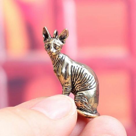 Petite statue de chat nu en laiton massif, ornement de bureau, figurine animale vintage, modèle porte-bonheur, décoration intérieure, accessoires artisanaux (1/3)