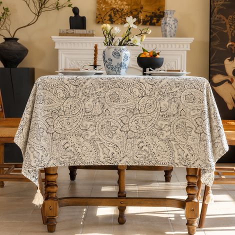 Nappe Segris noir et blanc avec pompons aux quatre coins 60 x 60 cm en chenille anti-poussière 50 × 40 × 5 cm 1 kg – Livraison gratuite