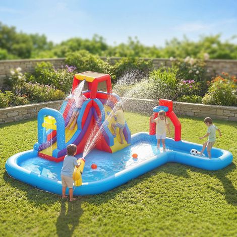 Château gonflable Water doté de souffleur 550W, toboggan, mur d’escalade, piscine, panier de basket, but de football.