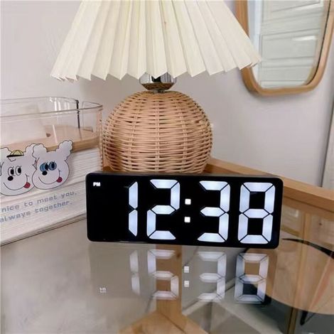 Réveil numérique, réveil de chevet avec grand écran LED, réveil sans tic-tac USB/alimenté par batterie avec température, répétition, date, 3 luminosités réglables, commande vocale, 12/24 heures (1/5)