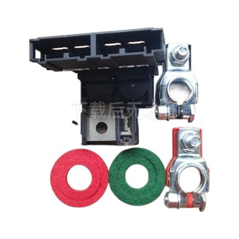 24380-79912 is suitable for the positive terminal fuse of Nissan batteries, including the Teana J31, X-Trail T31, and Qashqai. (1/4)