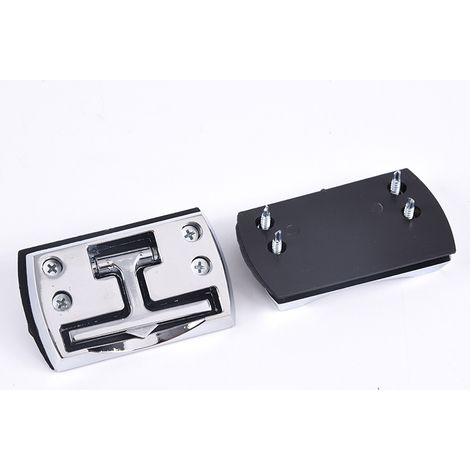 Supply of trailer hitches, car outriggers, tow hook connectors, accessories, and custom-made iron rear tether hooks. (1/4)
