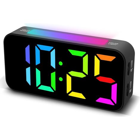 Leistungsstarker digitaler Wecker für Tiefschläfer mit zwei Weckzeiten, Schlummerfunktion und einstellbarem Nachtlicht. Großes LED-Display. (1/3)