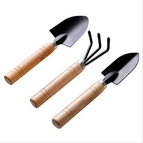Set da giardino in 3 pezzi: pala, rastrello e vanga per aiuole fiorite e orti. Attrezzi da giardino (1/5)