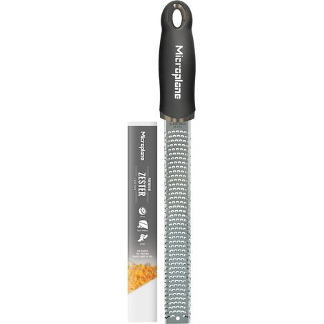 Microplane Grattugia Zester Nero Ideale per Agrumi, Formaggio a Pasta Dura, Zenzero, Cioccolato e Noce Moscata con Lama Fine - Made in USA (1/5)