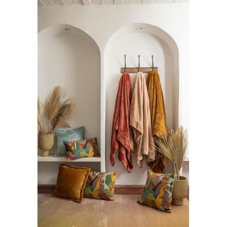 Plaid Doux Safran 150 x 200 cm, Couverture Moelleuse pour Canapé et Lit - PANGIVO