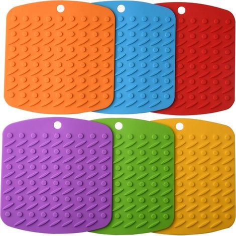Trépied en silicone Pot Holder Cuisine Légumes chauds Tapis chaud Porte-cuillère Éplucheur d'ail Ouvre-bouteille Outil de cuisine multifonctionnel 7''x7" Trépied en silicone Pot Holder (Ensemble de 6) (1/5)