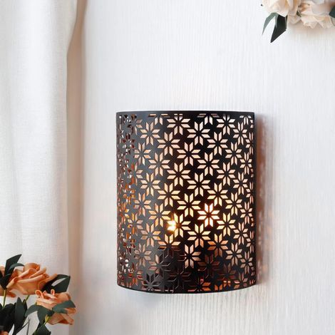 Batteriebetriebene Wandleuchte, 20 cm hoch, aus rustikalem Metall, mit 6-Stunden-Timer, ideal für Wohnzimmer, Schlafzimmer, Flur oder Treppenhaus. (1/5)