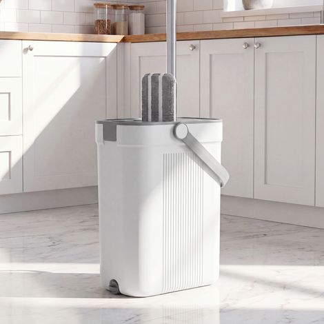 Ensemble Serpillère et Seau à 3 Compartiments, Séparation Eau Propre/Sale, 3 Housses Microfibre, Blanc et Gris (1/5)