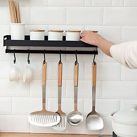 Étagère murale de cuisine adhésive, rangement mural de cuisine sans perçage, étagère à épices antirouille murale en aluminium pour balcon de cuisine (1/5)