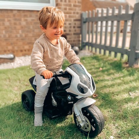 Moto électrique pour enfants jusqu'à 20 kg (avec permis de conduire BMW), voiture électrique à 3 roues, batterie 6 V, blanc/noir, 66 x 37 x 44 cm (1/5)