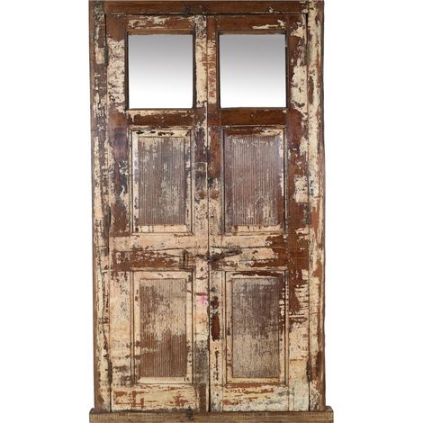 Alte mittelalterliche Tür aus Massivholz und Eisen für den Innen- oder Außenbereich mit Rahmen und Glas (1/5)
