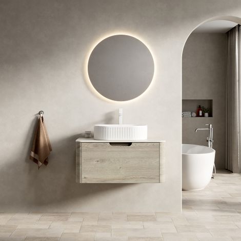 Meuble Vasque Suspendu 80cm avec Lavabo Ovale Blanc et Plan Travertin Fritté - Finition Chêne