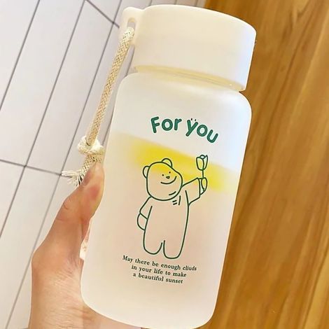 Koreanische Plastik-Trinkflasche für Kinder, stoßfeste, tragbare Trinkflasche mit Griff, grünes Bärenmotiv, für Schulkinder, kreatives Design für Jungen und Mädchen (1/3)