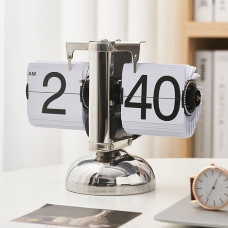 Reloj digital plegable minimalista de estilo retro, de una sola pata, automático, de color blanco, con un elegante diseño de lujo para oficina o sala de estar. (1/5)