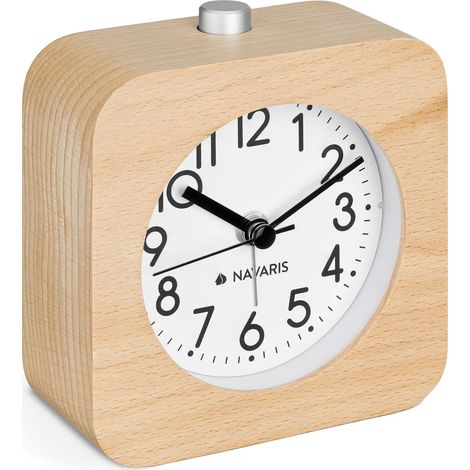 Réveil analogique en bois Navaris avec fonction snooze - Réveil carré rétro à cadran blanc - Réveil silencieux - Réveil en bois marron clair (1/5)