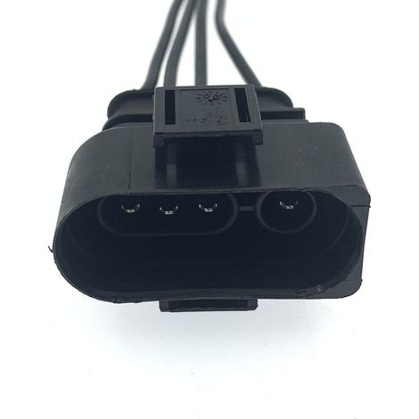 The domestic model 3A0973334(04) is suitable for automotive oxygen sensor plugs DJ703+1-3.5-11/21 -- single plug.