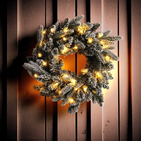 Kunst Tannenkranz mit 35 LED für Außen Batterie betrieben mit Timer - 40 cm - Weihnachtskranz warm weiß beleuchtet mit Deko Schnee