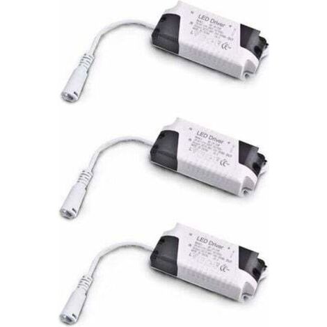 Set aus 3 Gleichstromtransformatoren (18–24 W), Eingangsspannung 85–265 V AC, 50/60 Hz, Ausgangsspannung 36–72 V DC, 240–260 mA. Geeignet zum Austausch von Einbaustrahlern und anderen LED-Leuchten. (1/4)
