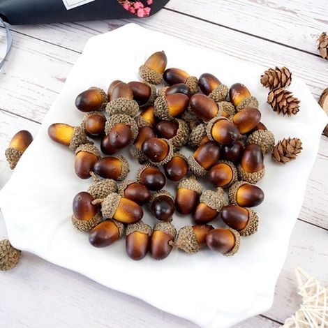 Piccole e realistiche ghiande artificiali, 50 pezzi, per decorazioni natalizie, ideali per la casa autunnale (marrone scuro). (1/4)