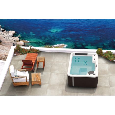 Kinedo – Spa rigide 4 places rectangulaire 230x160x78 cm – 20 buses directionnelles et rotatives – Chromothérapie – Structure acier – 750 L (1/5)