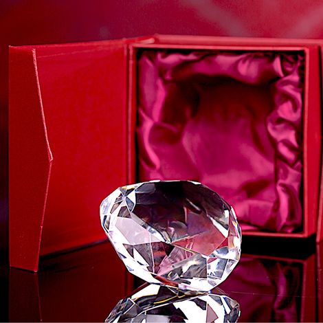 Bellissimo cuoricino sdraiato, perfetto per un'incisione o una stampa come regalo personalizzato.
