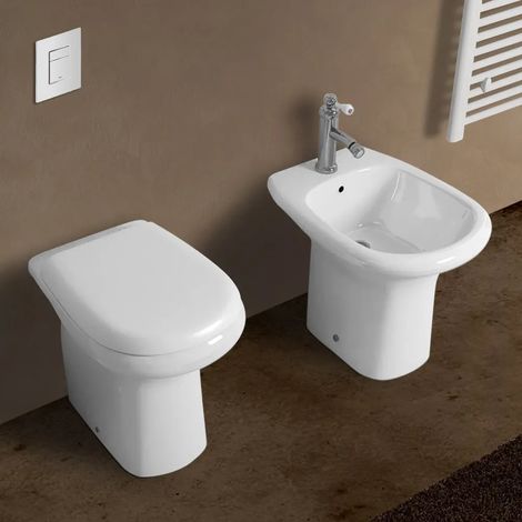 Set sanitari tradizionali serie Orient scarico a pavimento e sedile avvolgente (1/5)