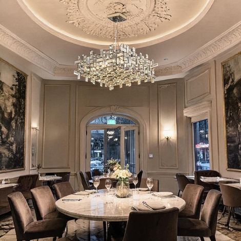 Kristall-Pendelleuchte quadratisch 60 cm, 8 x E14 Fassungen, höhenverstellbar, elegante Design-Deckenlampe für Wohnzimmer, Esszimmer und Schlafzimmer