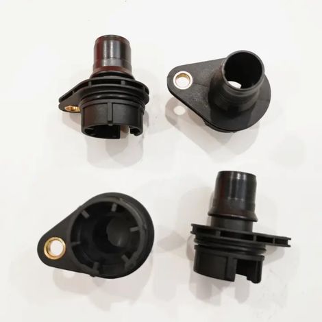 Les références LR057662 et LR022354 conviennent aux connecteurs de soupape d'échappement/refroidisseur ENG des Land Rover Freelander Evoque.