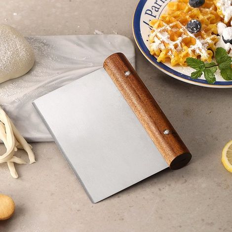 Spatule à pâte de haute qualité, grand coupe-pâte avec manche en bois, idéale pour la cuisine, les gâteaux, les pâtes à pizza et autres pâtisseries, 15 x 12 cm (1/4)