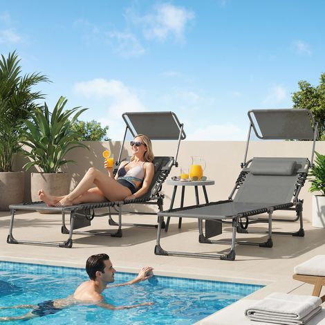Set aus 2 klappbaren Sonnenliegen mit Kopfstütze, Sonnenschutz, Seitentasche und 5-fach verstellbarer Rückenlehne, Grau
