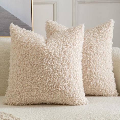 Lot de 2 Housses de Coussin Décorative en Fausse Fourrure Taie d'oreiller en Sherpa Bouclé Douces et Duveteuses Coussin pour Canapé Sofa Lit et Salon 45x45 cm Beige (1/5)