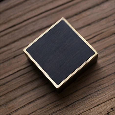 Porte-encens en bois, style zen, en bois de santal, avec insert pour encens à petits fils, idéal pour la méditation à la maison ou dans un espace yoga. (1/4)