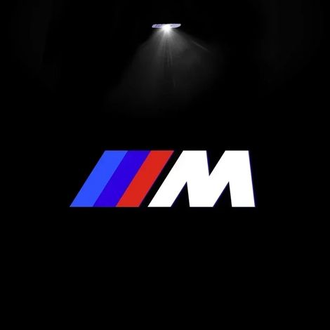 (M, 2 pièces) Convient aux BMW M X3 X5 X6. 2 pièces. Logo lumineux pour portières de voiture. Accessoire compatible avec BMW X1 X3 F25 M3 X2 E90 E91 E60 X5 X6 X7 E84 E83 E70 G30 G38 M. Bienvenue (1/4)
