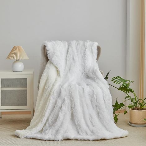 Manta de piel sintética de cachemira de 130x160 cm – pelo largo – blanco crema – sofá (1/4)