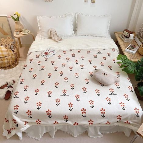 100 x 150 cm Checkered Blanket Double Sided Winter Soft Warm Kids Floral Pattern (1/5)