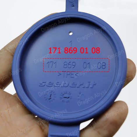 Applicable to Mercedes-Benz C250, C300, and C350 windshield washer fluid reservoir caps, auxiliary water tank caps, A1718690108 (1/4)