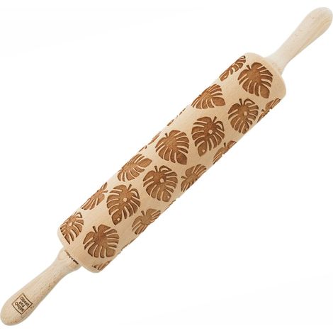 Mattarello in legno MoodForWood, inciso, 43 cm con manici, perfetto per la cottura al forno - Motivo Monstera (1/5)