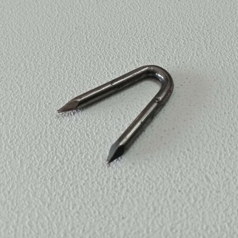 Cavatorta 1kg chiodi a u - cambrette, scegli se  filo 18 x 30mm che corrisponde a spessore 3-5 x lunghezza 30mm (1/4)