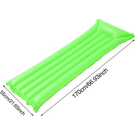 Tapis gonflables pour piscine, chaises longues aquatiques, complexes hôteliers avec piscine en bord de mer